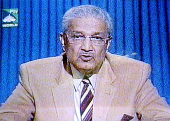 f: In this picture taken from Pakistan State Television (PTV), Abdul Qadeer Khan reads a statement to the nation in Islamabad