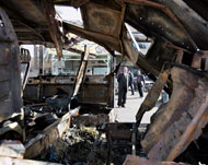 عملية انتحارية في حافلة صغيرة ببغداد أسفرت عن مقتل شخصين (الفرنسية)