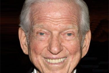 This 18 March 2002 file US author Sidney Sheldon attending the Beverly Hills Ball in Beverly Hills, CA. Sheldon died 30 January 2007 from pneumonia complications at the age of 89.