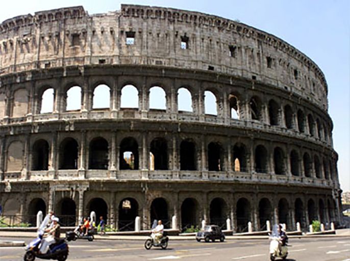 AFP/ The Colosseum in Rome . Nearly 100 million Internet and phone voters chose these sites as the seven "new" wonders of the world 08 July 2007, even as the UN body for culture and Egypt distanced themselves from the initiative.