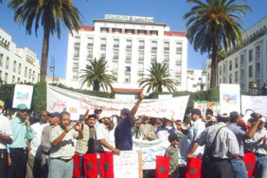 الجزيرة نت / السلطات الأمنية المغربية أعلنت عن استعمالها للقوة ضد المظاهرات غير المرخصة