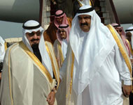 انفراج العلاقات مع السعودية شكل عنوانا بارزا للعام السياسي في قطر (رويترز-أرشيف)