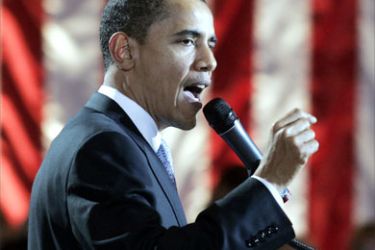 U.S. Democratic presidential candidate Senator Barack Obama (D-IL) speaks during a campaign stop in Ottumwa, Iowa, December 29, 2007