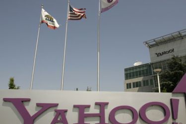 The headquarters of Yahoo Inc. is shown in Sunnyvale, California May 5, 2008 Yahoo Inc's shares tumbled as much as 20 percent on Monday after Microsoft Corp withdrew