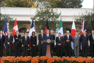 f/US President George W. Bush speaks during a statement with G7 finance ministers and heads of international financial institutions October 11, 2008 in the Rose Garden