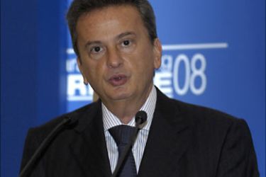 r_Central Bank Governor Riad Salameh speaks during the annual Arab banking conference held in a hotel in Beirut November 13, 2008. Lebanon is insulated from the