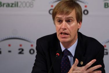 AFP/ British Treasury Financial Secretary Stephen Timms speaks during a press conference as part of the G20 Ministers and Central Bank Governors' Meeting, in Sao Paulo, Brazil, on November 9, 2008.