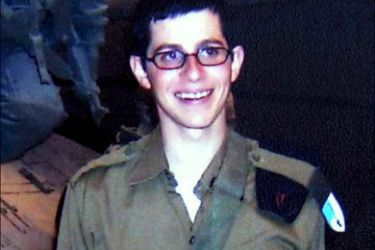 epa : epa01047307 An undated family photograph of Israeli army Corporal Gilad Shalit who was captured in a daring cross-border raid by Palestinian Hamas militants. A tape