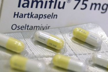 Tamiflu tablets are pictured at Health Consult in Vienna April 28, 2009. Swiss drugmaker Roche Holding AG is working on scaling up