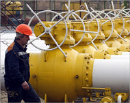 روسيا قطعت إمداداتها من الغاز لأوروبا في يناير/ كانون الثاني الماضي (رويترز-أرشيف)