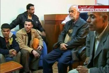 أهالي المعتقلين في تنظيم حزب الله ينفون علاقتهم بالسياسة ويناشدون الرئيس المصري الإفراج عن ذويهم