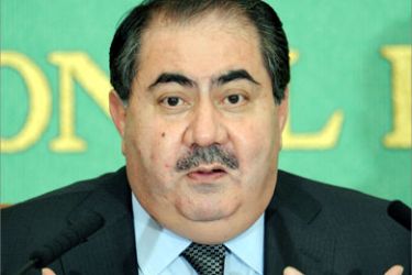 Iraqi Foreign Minister Hoshyar Zebari gestures as he answers questions during a press conference in Tokyo on June 19, 2009