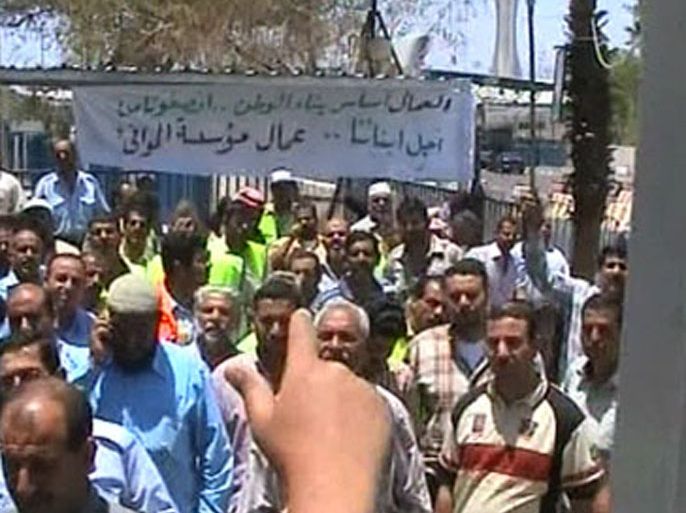 إضراب عمال الموانئ في منياء العقبة الأردني