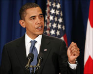 باراك أوباما وعد بإغلاق معتقل غوانتانامو بنهاية يناير/كانون الثاني (رويترز-أرشيف)
