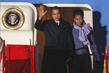 This years Nobel Peace Prize laureate, US president Barack Obama (L) and his wife Michelle arrive at Oslo International Airport on December 10, 2009