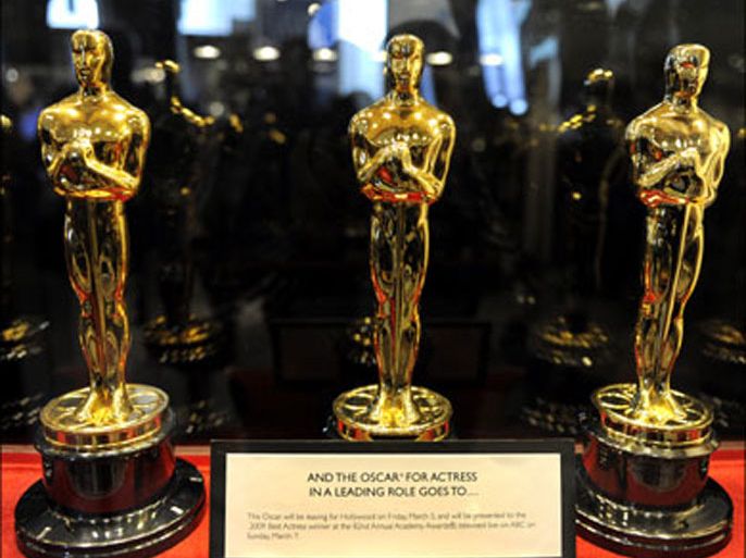 afp : Oscar statues on display at the Time Warner Center in New York February 25, 2010 during the Academy of Motion Picture Arts and Sciences "Meet the Oscars, New York "