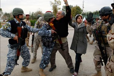 r_Iraqi security forces prevent Iranian families from meeting with Camp Ashraf residents in Diyala province, north of Baghdad, February 16, 2010.