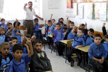 كثافة طلابية في مدارس غزة نتيجة نقص المدارس - نقص مدارس غزة يؤثر على طلابها - ضياء الكحلوت- غزة