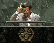 أحمدي نجاد كان الرئيس الوحيد المشارك في المؤتمر (الفرنسية)