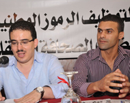 توفيق بوعشرين (يسار) هدد باعتزالالصحافة نهائيا