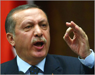 تركيا لن تبدي أي تسامح مع استمرار حصار غزة والاعتداءات الإسرائيلية (الفرنسية)