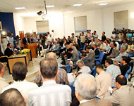 حشد إعلامي كبير في المؤتمر الصحفي (الجزيرة نت)