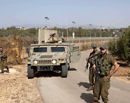 دورية إسرائيلية قرب مستعمرة المطلة قبل ساعات من وصول نجاد إلى بنت جبيل (الفرنسية)