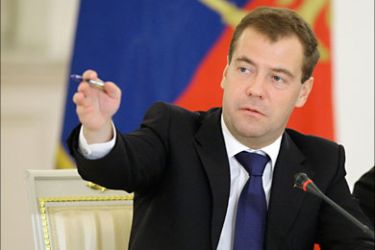 r_Russia's President Dmitry Medvedev chairs a session of the presidential council on the development of local self-government in Moscow's Kremlin, October 5, 2010