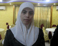 غفران زامل روت معاناتها وانتهاكات الاحتلال بحقها أثناء الاعتقال (الجزيرة نت)