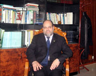 أبو جرة سلطاني طرح مبادرة سياسية للإصلاح (الجزيرة نت)