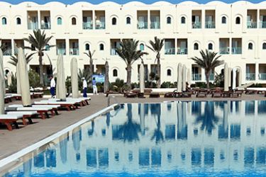 epa02620470 A luxury tourist hotel in the Tunisian resort area of Djerba, Tunisia, 07 March 2011.