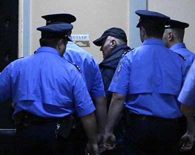 ملاديتش أثناء مثوله أمام محكمة خاصة في بلغراد يوم 26 مايو/ أيار الماضي (الفرنسية)
