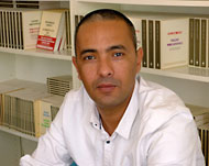 الكاتب الجزائري كامل داود (الجزيرة نت)