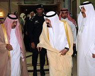 الملك عبد الله بن عبد العزيز خضع الأسبوع الماضي لجراحة في الظهر (الفرنسية)