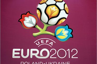 epa01965031 The official logo of the EURO 2012 is unveiled in Kiev, Ukraine, 14 December 2009. Poland and Ukraine