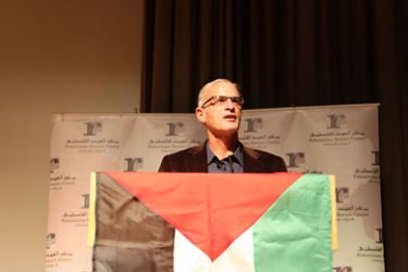 محاضرات لفنكلستين مؤيدة لفلسطين في بريطانيا