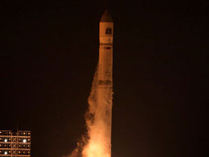 A Zenit-2SB rocket, carrying the Phobos-Grunt (Phobos –Soil) spacecraft , blasts off from the Russian leased Kazakhstan's Baikonur cosmodrome early on November 9, 2011. The Russia's ambitious mission to bring the first sample of the Martian moon Phobos back to Earth could end up a failure after the probe has failed to switch to a course for Mars, the Russian state space agency said today. AFP PHOTO