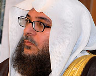 الشيخ أحمد الصويان رئيس تحرير التقرير الإستراتيجي (الجزيرة نت)