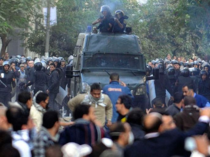 حريات وحقوق - هل تصب الاحتجاجات في صالح مسيرة الثورة بمصر؟