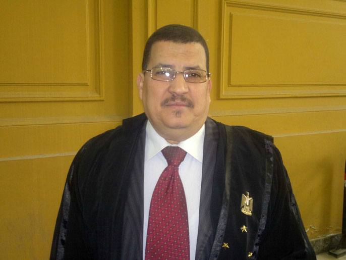 ‪بيومى انتقد تراخي وزارة الداخلية في القبض على المتهمين الهاربين‬ (الجزيرة نت)