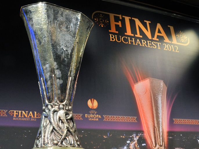 Photo taken on March 16, 2012 shows the Europa League trophy during the draw for the quarter-finals of the 2011-2012 UEFA Europa League at the UEFA headquarters in Nyon. AFP PHOTO / SEBASTIEN FEVAL