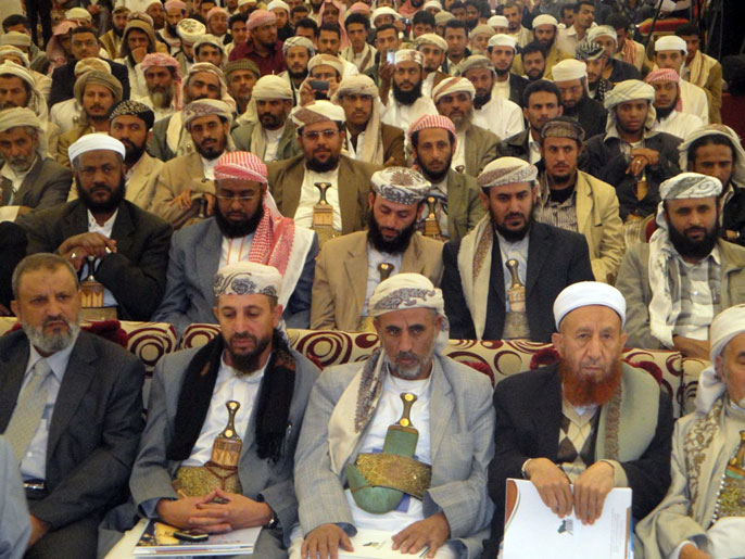 ‪المؤتمر حضره المئات من المحافظات وخصوصا من جنوب اليمن‬ (الجزيرة نت)