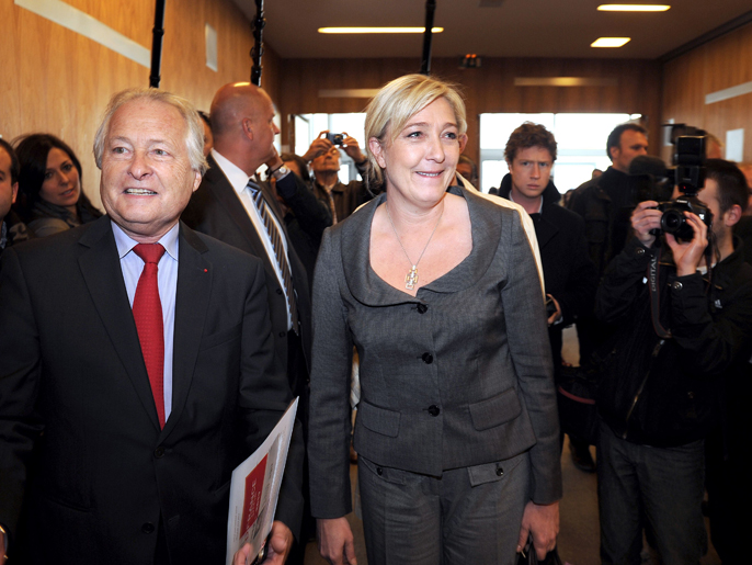 مرشحة اليمين المتطرف مارين لوبان في الصف الرابع وفق الاستطلاعات (الفرنسية)