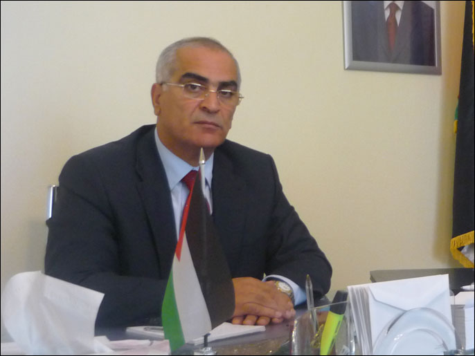 السفير الفلسطيني بجنيف حث الجهات الدولية المعنية على إنهاء معاناة الاسرى (الجزيرة نت)