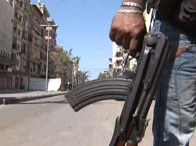 مقتل طفل وإصابة عشرة مع تجدد إشتباكات طرابلس