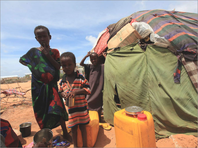 ‪‬ الأطفال بمخيم ويدو يعانون من نقص التغذية(الجزيرة نت)