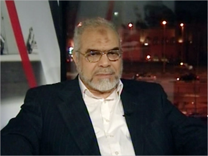 غزلان طالب المجلس العسكري بأن ينصاع للإرادة الشعبية (الجزيرة)