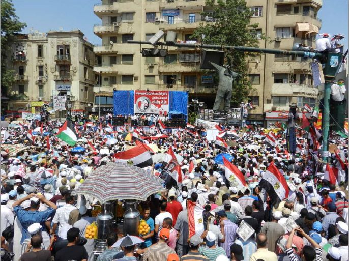 ثوار ميدان التحرير ما زالوا عند الثبات على اهدافهم