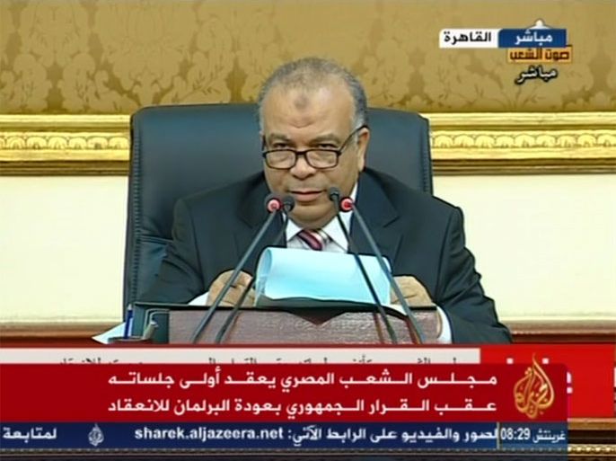 محمد سعد الكتاتني لدى استئناف مجلس الشعب جلساته بعد قرار رئيس الجمهورية