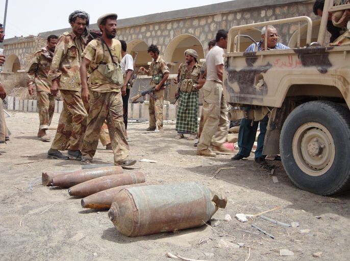 الجيش اليمني بمساندة من اللجان أعلن قبل شهرين تحرير ابين من عناصر القاعدة (الجزيرة نت- ارشيف)